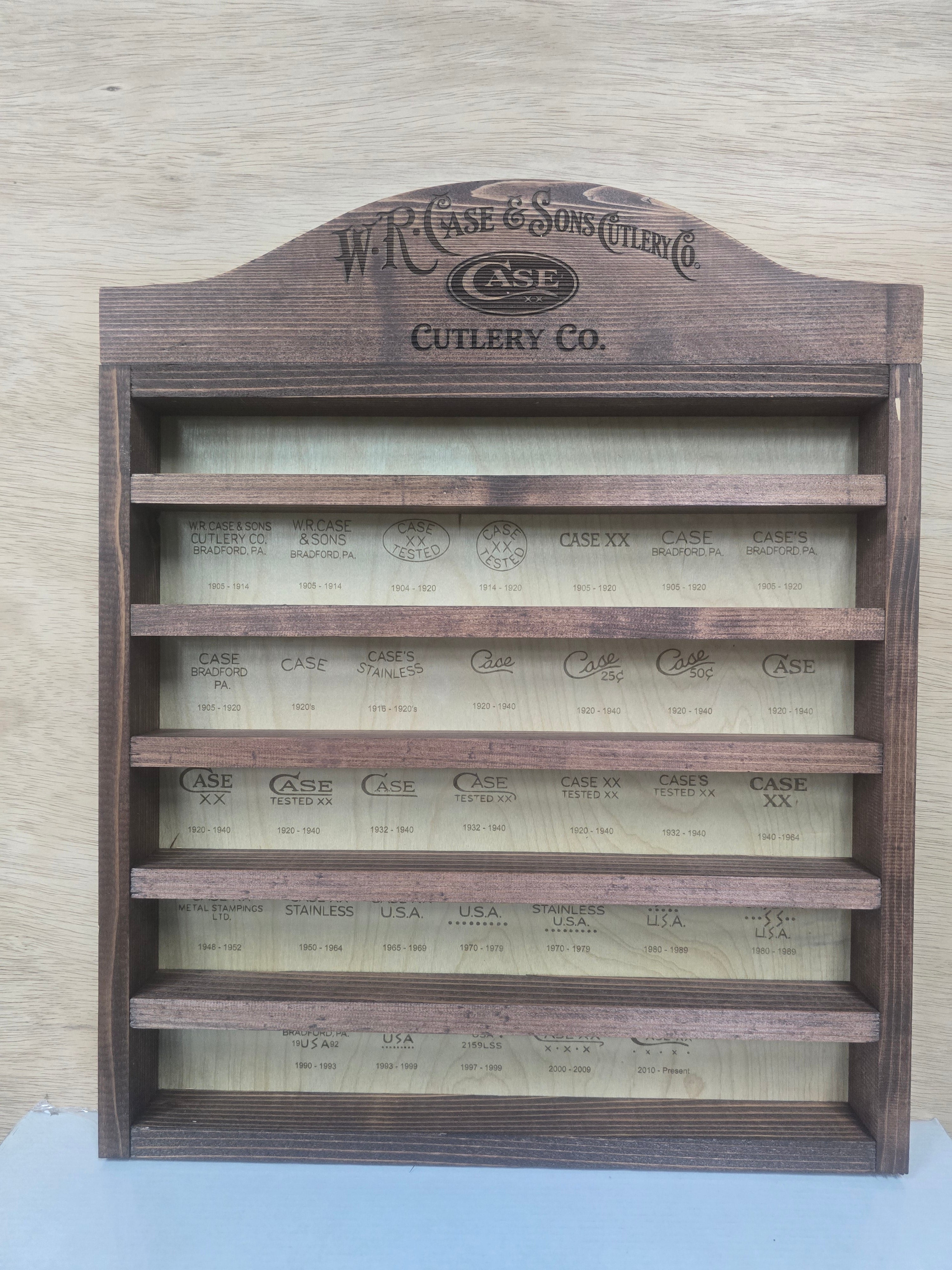 Knife shelf